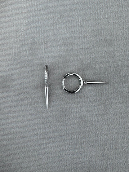 SPIKE HANGING HUGGIE GOLD